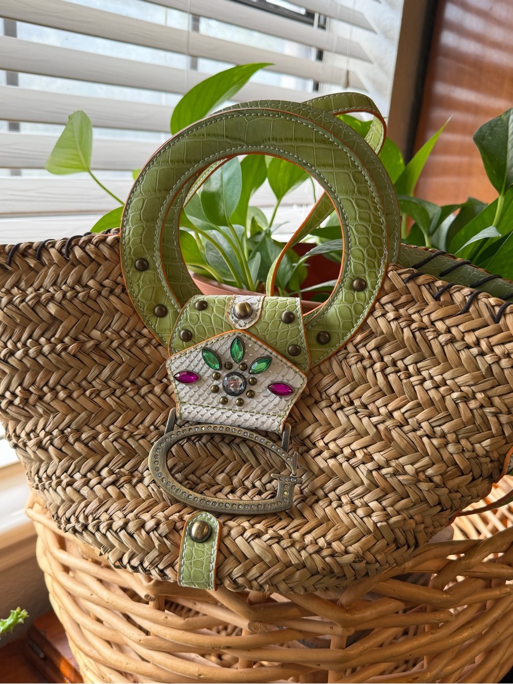 Jeweled Buckle Woven Straw Handbag Green Faux Croc Y2K Boho Purse